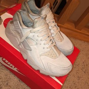 Nike AIR HUARACHE RUN ULTRA- gray